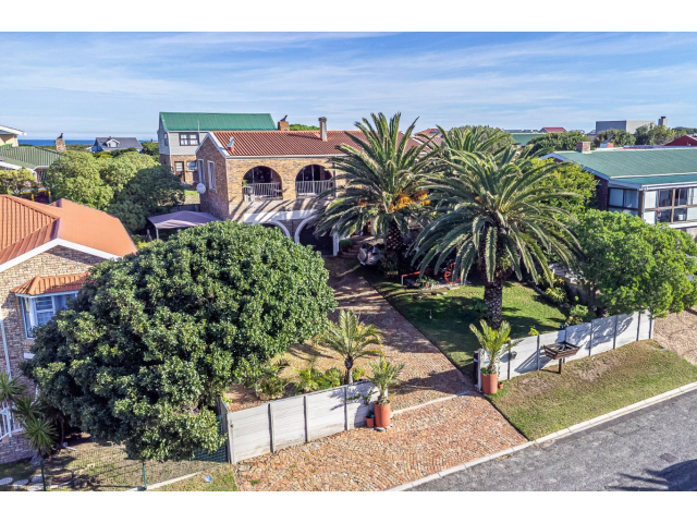 <!--[if BLOCK]><![endif]--> 18  Halfkoord, Kleinbaai, Gansbaai <!--[if ENDBLOCK]><![endif]-->